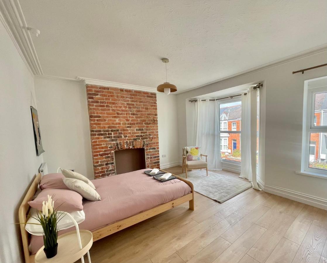 Beautiful Family Home In The Heart Of 스완지 외부 사진