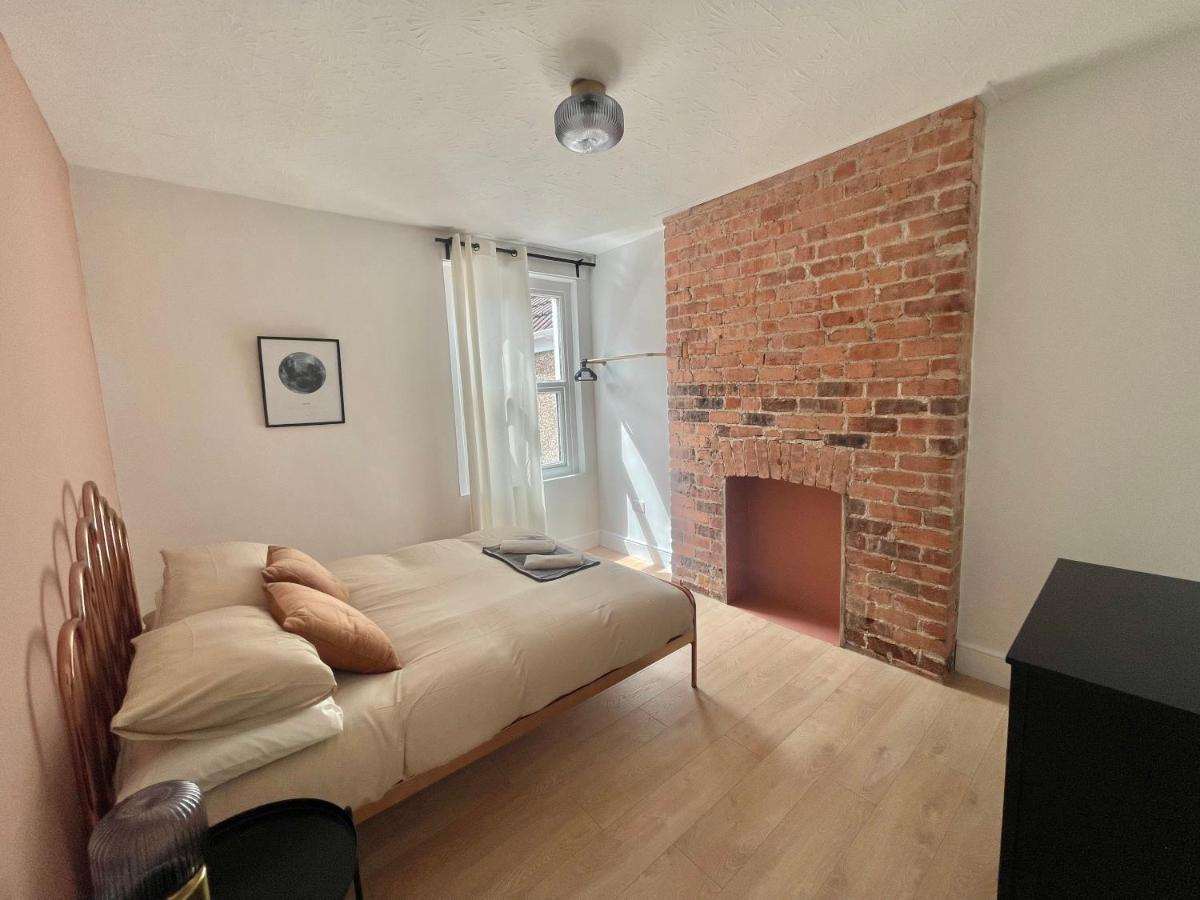 Beautiful Family Home In The Heart Of 스완지 외부 사진
