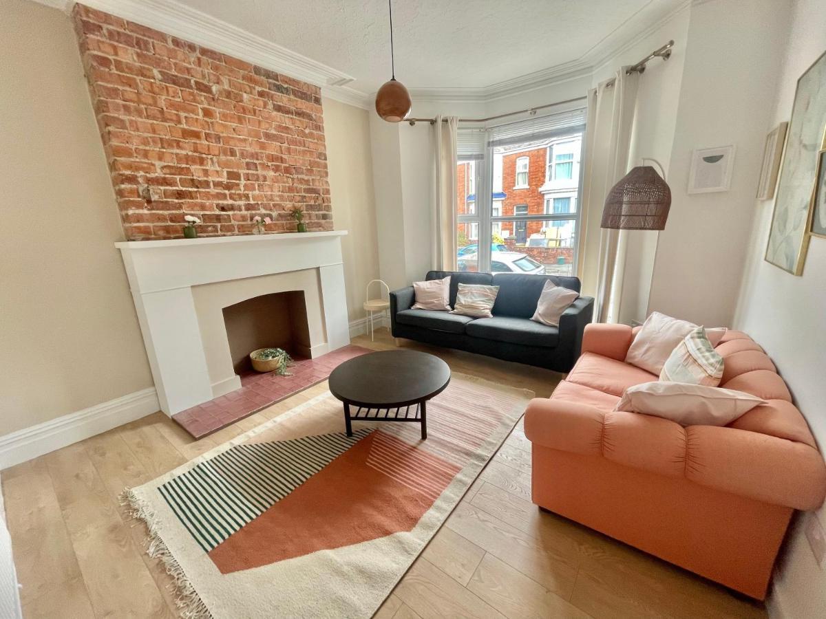 Beautiful Family Home In The Heart Of 스완지 외부 사진