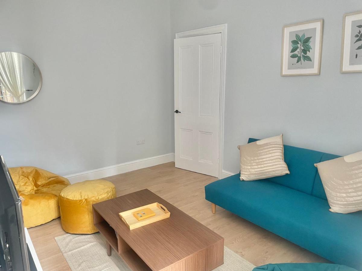 Beautiful Family Home In The Heart Of 스완지 외부 사진