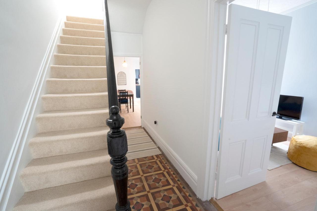 Beautiful Family Home In The Heart Of 스완지 외부 사진